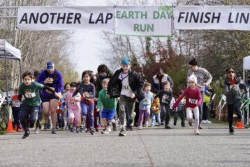 One of the many great spring fun runs in Seattle area (Image courtesy: Magnuson Series|