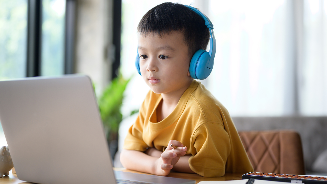 Connect with kids not technology