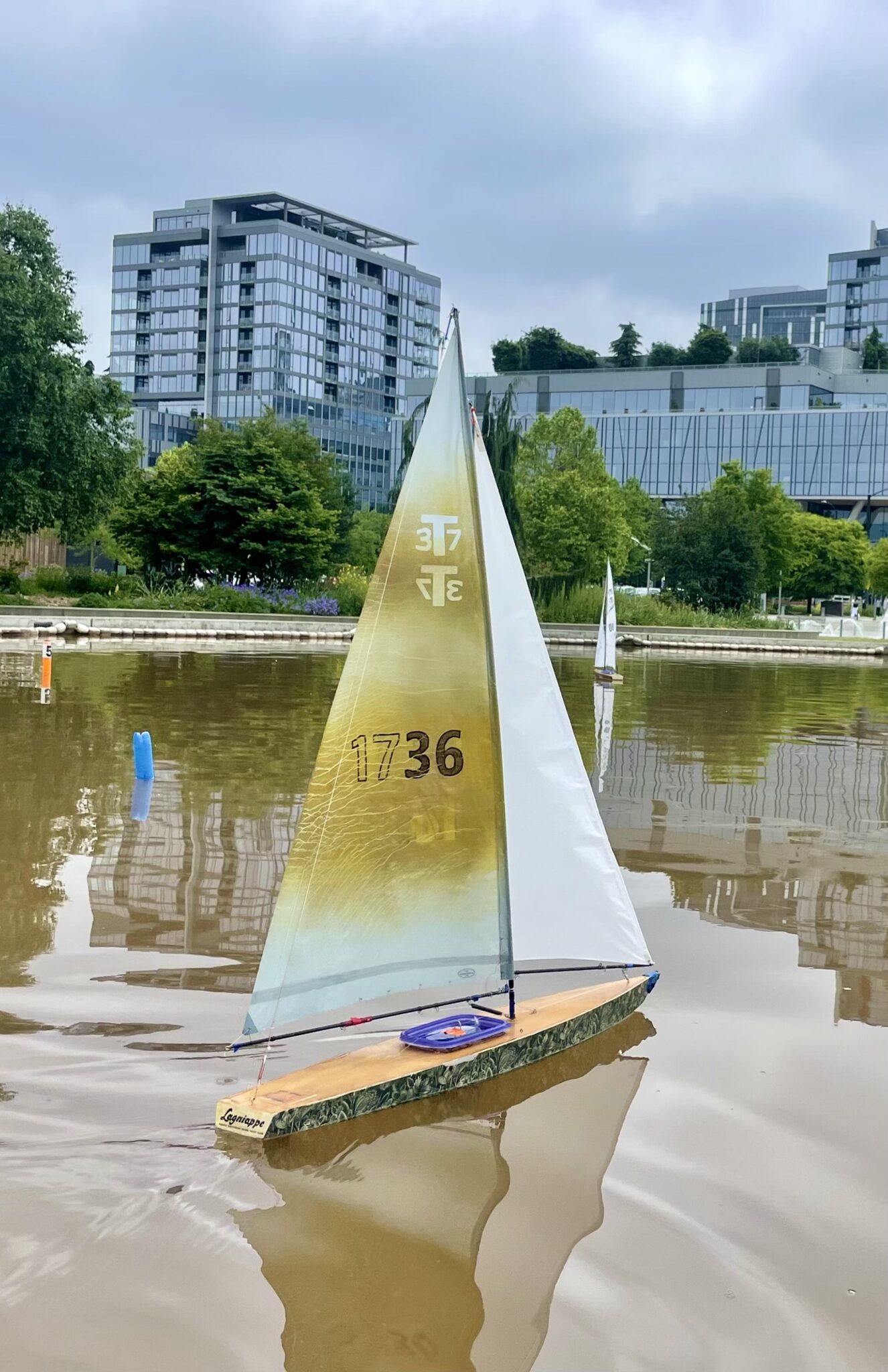 lake union model sail boats