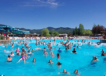 Kids splash in the wave pool at Sliverwood