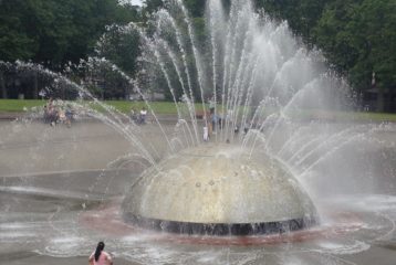 Seattle center's International Fountain