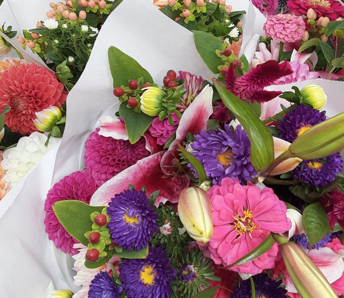 Mother’s Day bouquets support Seattle Schools
