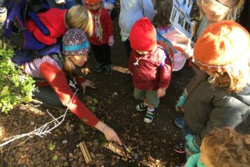 Outdoor play group: Free Forest School offers kids nature-based learning