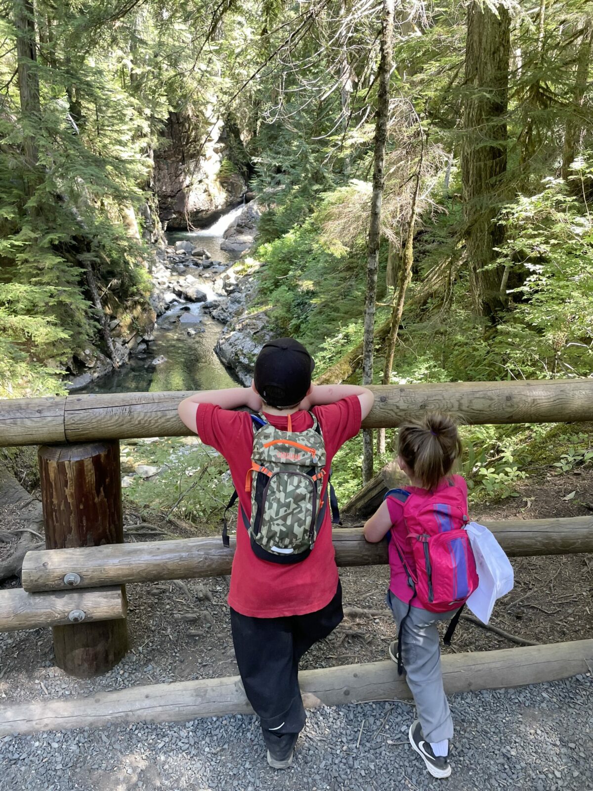 Stop off at this viewpoint to see the river and Franklin falls.
