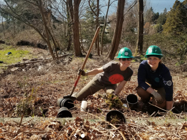 EarthCorps Family Volunteers kids