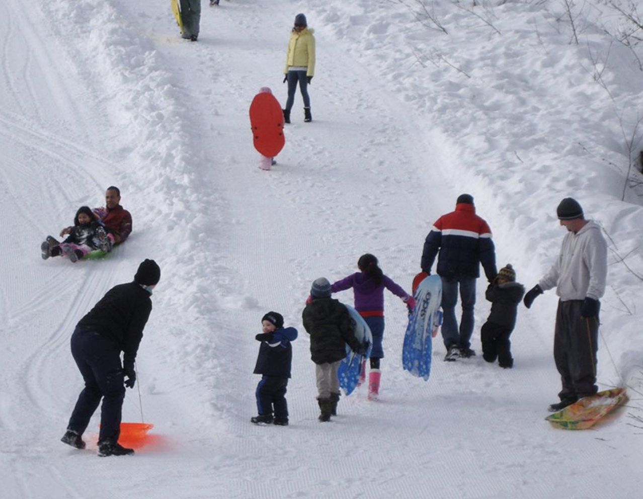 hyak snopark sledding