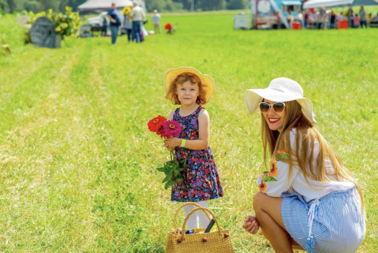 Sunflower Festival at Bob's Corn (Photo courtesy: Bob's Corn).