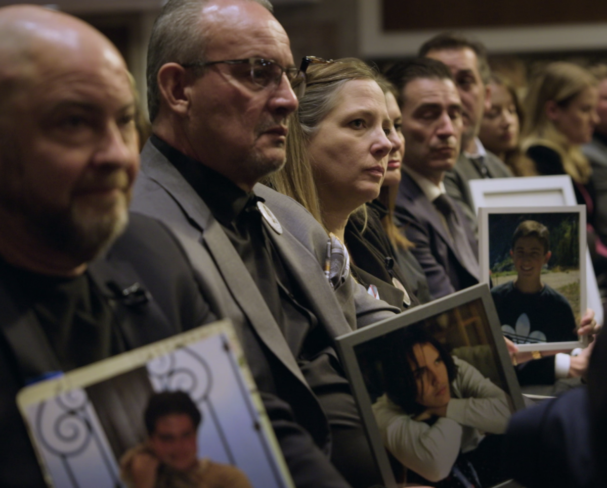 Social Media and Teen Mental Health: Why Parents Can’t Look Away