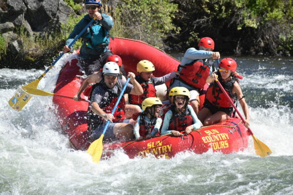 Family whitewater rafting the Big Eddy Thriller with Sun Country Tours in Oregon